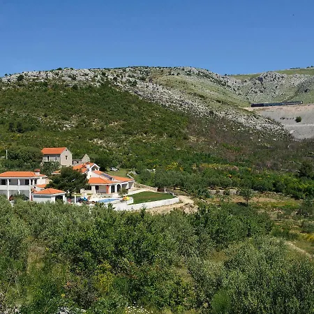 Villa Drage Villa *
